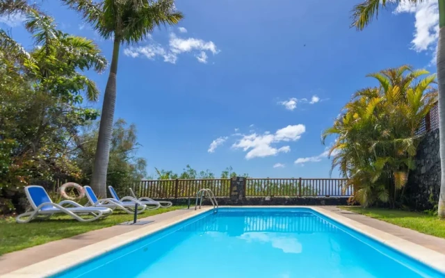 Casa Rural con Piscina Compartida en Mazo