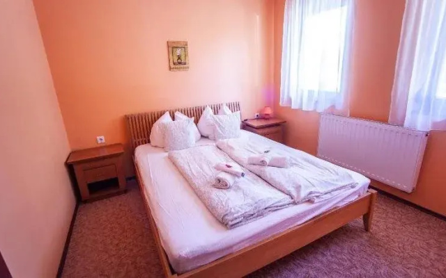 Nora Apartmanhaz