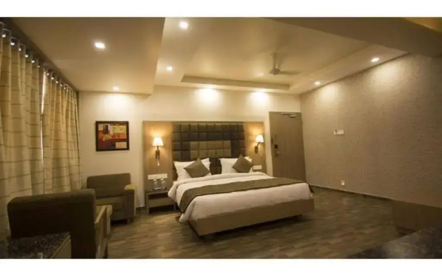 Vista Rooms at Officer Colony