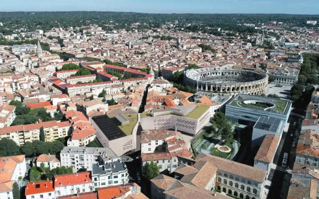 Le Grand Hôtel Dieu by SOWELL COLLECTION