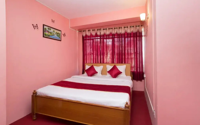 OYO 10831 Balaji Guest House