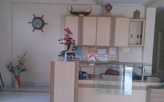 Starboard Guest House (A unit of hotel angel)