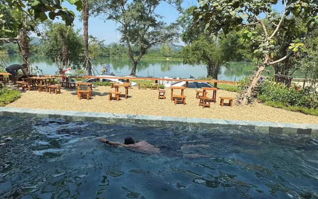 Va Riverside Retreat