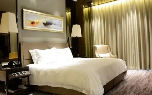Enjoy Hotel