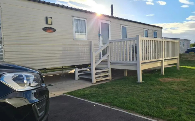 Tattershall Lakes Caravan Ezees Holiday Retreat