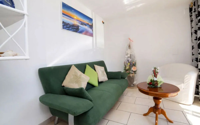 Apartment La Marina
