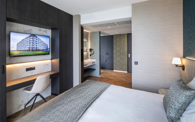 OZO Hotels De President Amsterdam Schiphol Airport