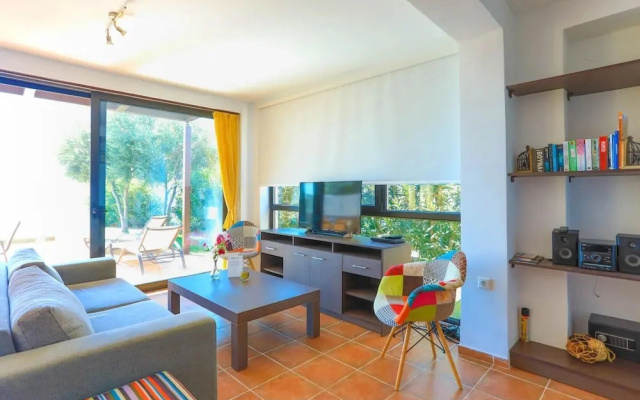 Kalma Villa Dio in Moudania