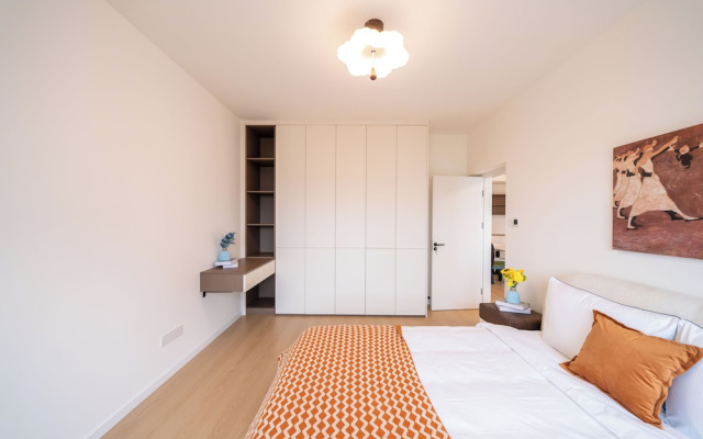 Tyms 3BR 2BA Apt  Gubei Fully Furnished