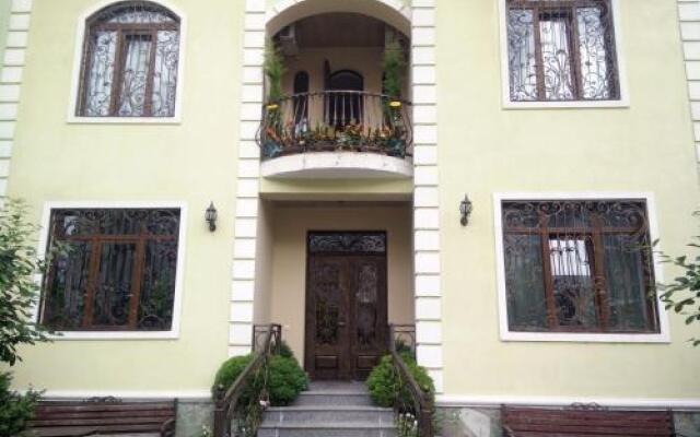Hotel Mimino вид на фасад