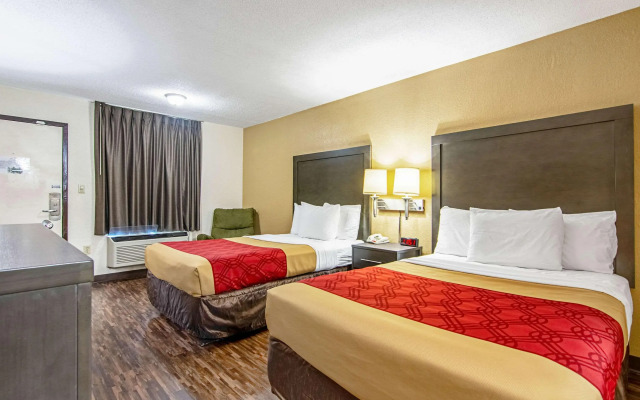 Econo Lodge Inn & Suites Matthews - Charlotte