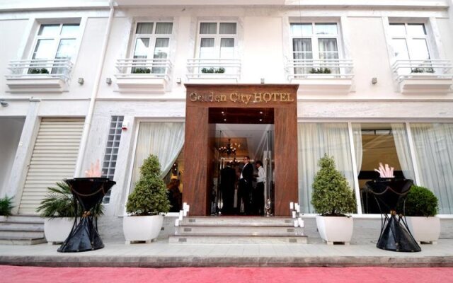 Golden City Hotel вид на фасад