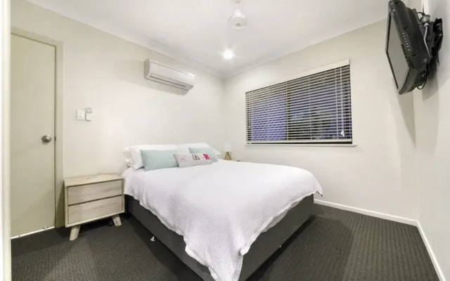 Airlie Harbour 3 Bedroom Apartment