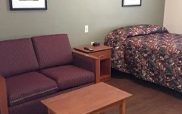 Inland Suites Elvis
