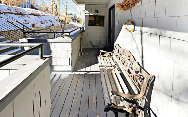 Woodside Unit #3B - 3 Br Condo