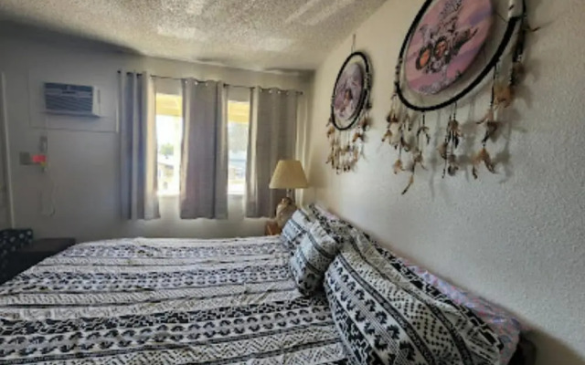 Columbia Inn Motel CA 49