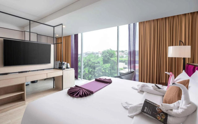 Grand Edge Hotel Semarang