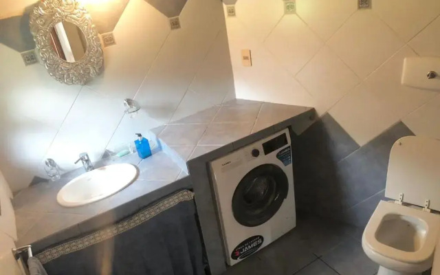 Amplia casa con piscina en Pinares