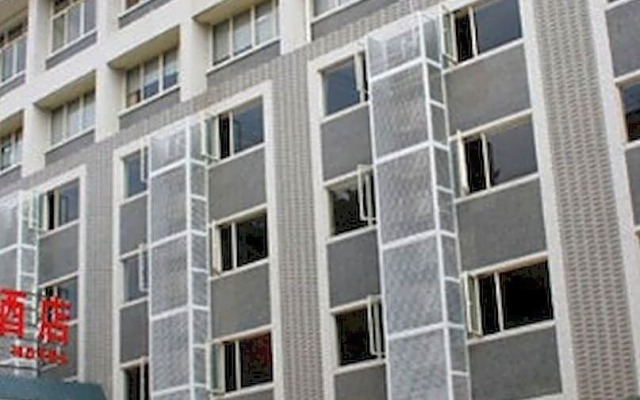 China's Emerging Business Hotel вид на фасад
