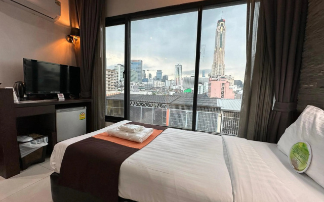 Collection O The Bangkok Airport Link Suite