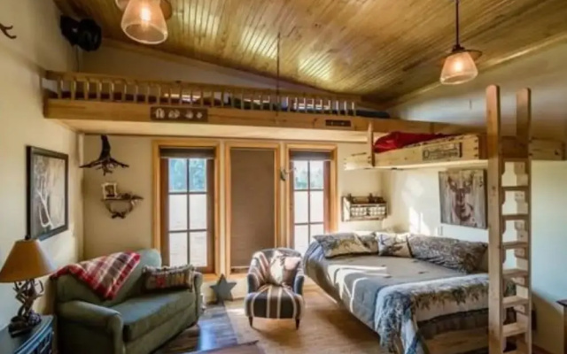 DeeDee's B&B