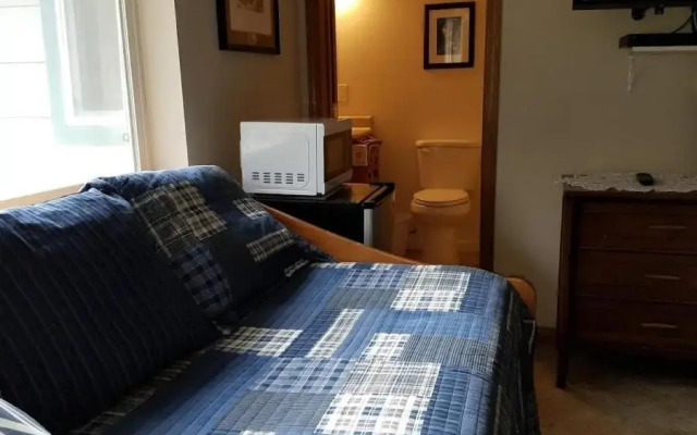 Yosemite Nights Bed & Breakfast