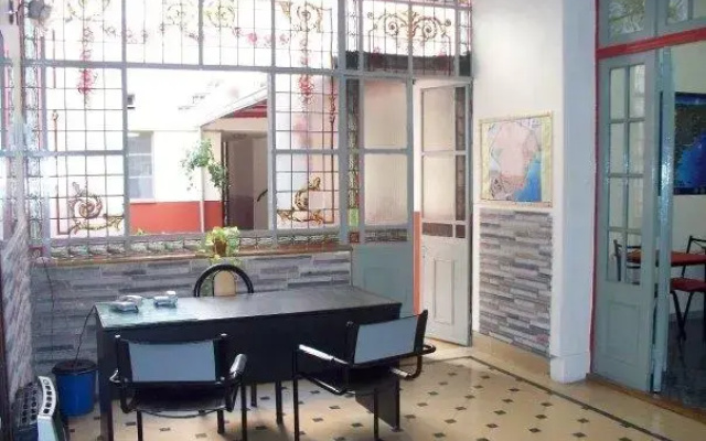 Alma Bohemia Hostel
