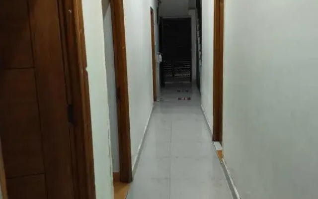 Kuber Home Stay, Guest House