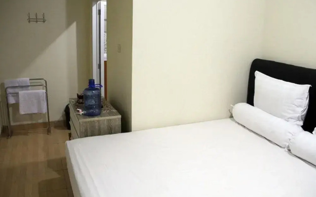 Green Leaf Guest House Jogja by Sinergi