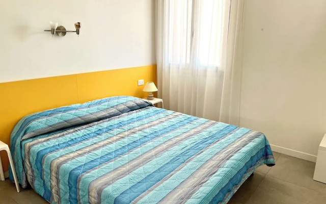 Flat With Parking Near the Beach