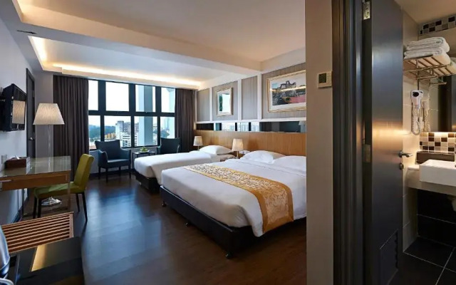 Deluxe Triple room · Hotel Transit Kuala Lumpur — photo 2