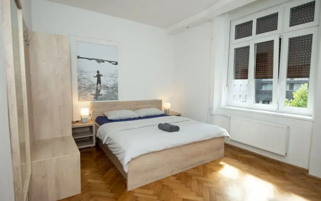 Viva Rooms