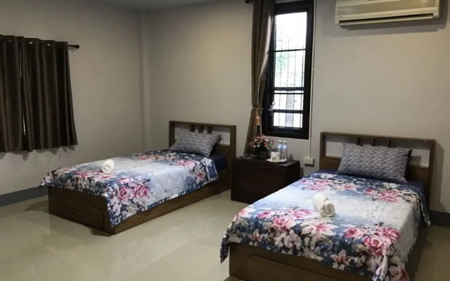 Muangchaem House