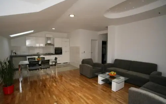 Apartments Little Paradise