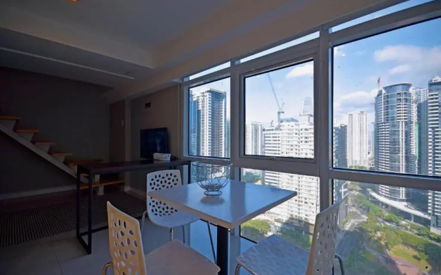 Victoria SOHO Suites