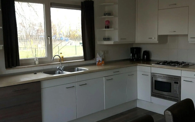 Isolated villa with washing machine, 30 km. from Maastricht