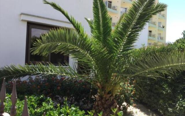 Отель Buena Vista Villa Кипр, Протарас - отзывы, цены и фото номеров - забронировать отель Buena Vista Villa онлайн вид на фасад
