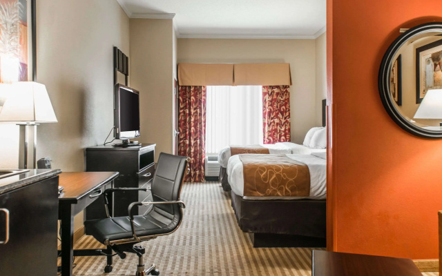 Comfort Suites