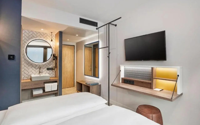 hotelImage