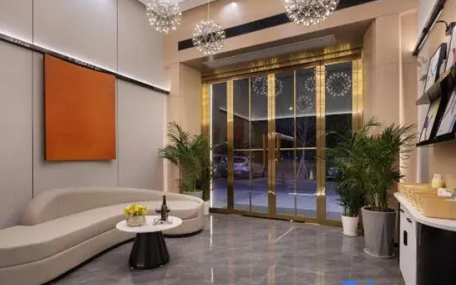 Me Young Me House Hotel (Shimen North Station)