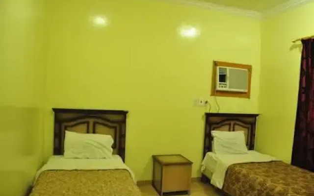 Vip Building-Al Buainain Apartment