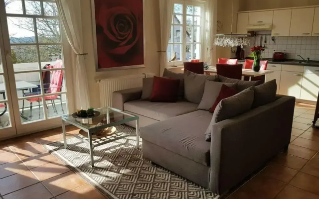 Modern Apartment Near Seabeach