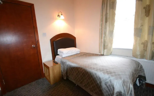 Airport Guest House