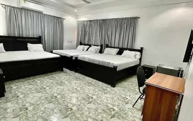 Nanas Holiday Let Guest House