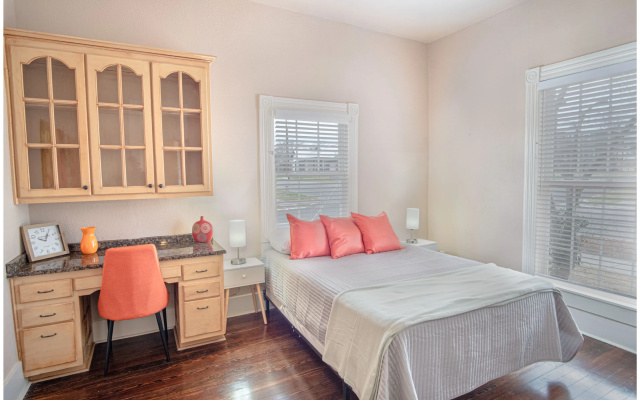 Beautiful Craftmans 4BR/2,5BA Home Near Downtown