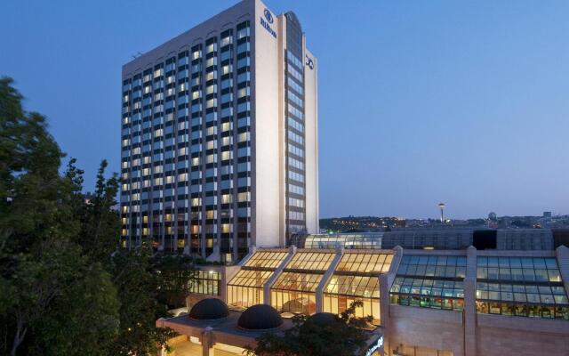 Отель Ankara Hilton вид на фасад