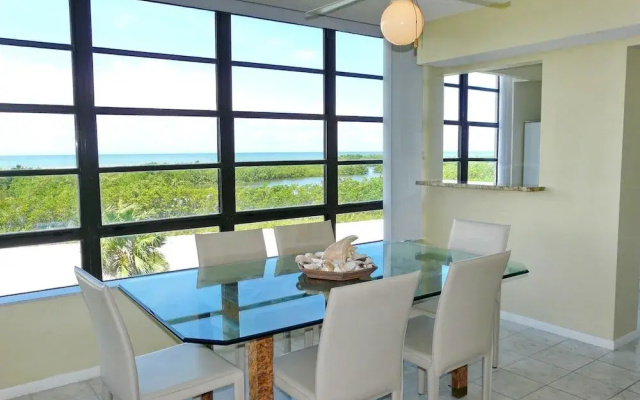 Front Unit Facing Beach With Wraparound Balcony