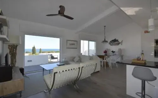 Villa 44