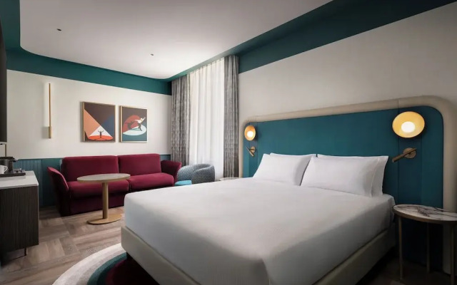 Puccini Hotel Milan, Tapestry Collection by Hilton