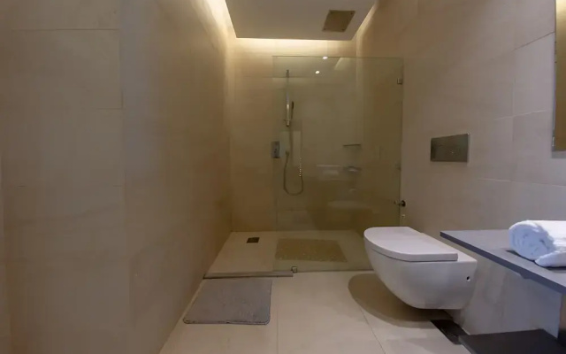 Lux Suites Le marc Luxury Apartments